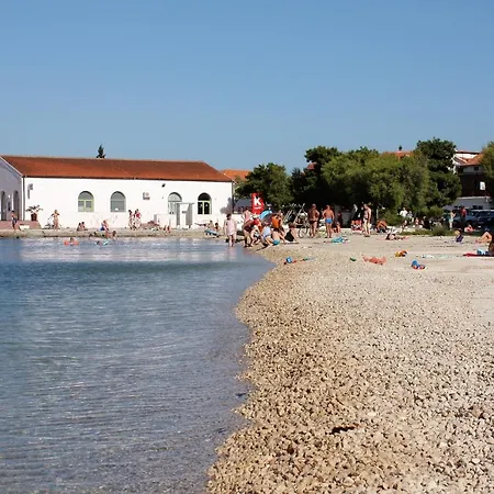 Apartment By The Sea - 18779 *